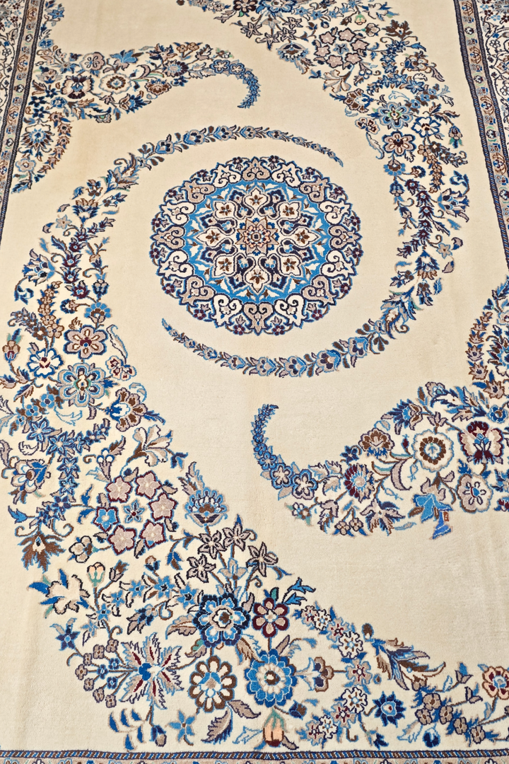 Ivory Swirl Nain