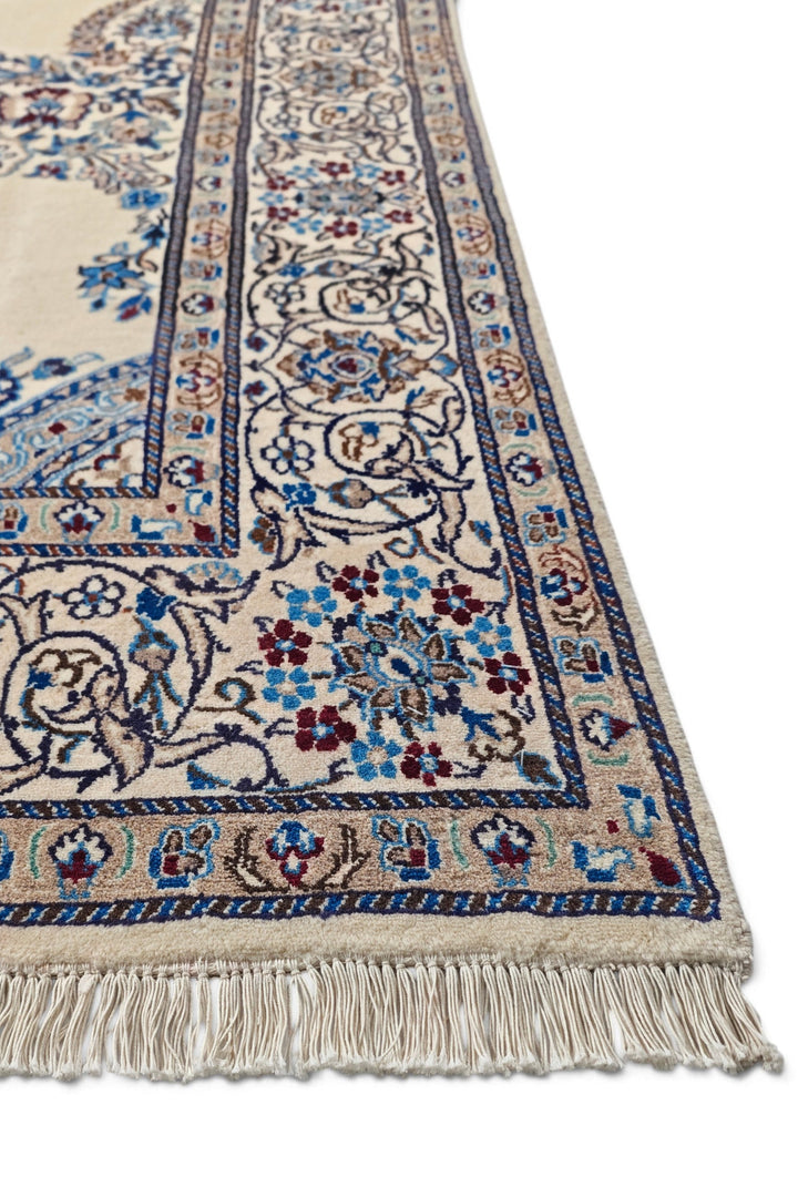 Ivory Swirl Nain