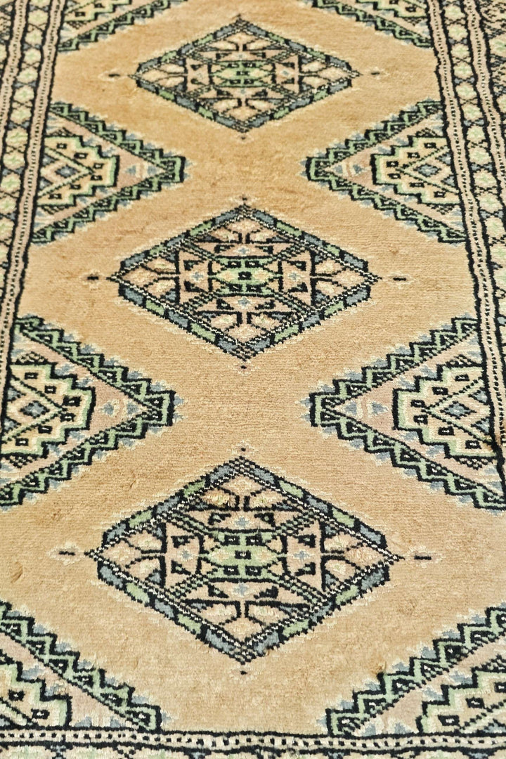Sand Cream Zigzag Jaldar