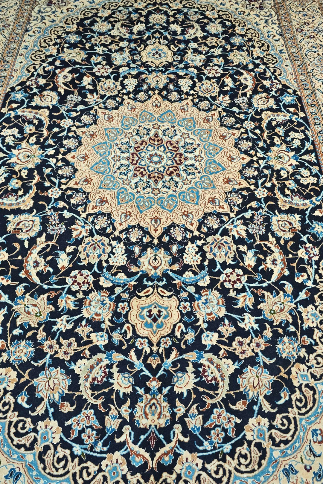 Indigo Oval Nain