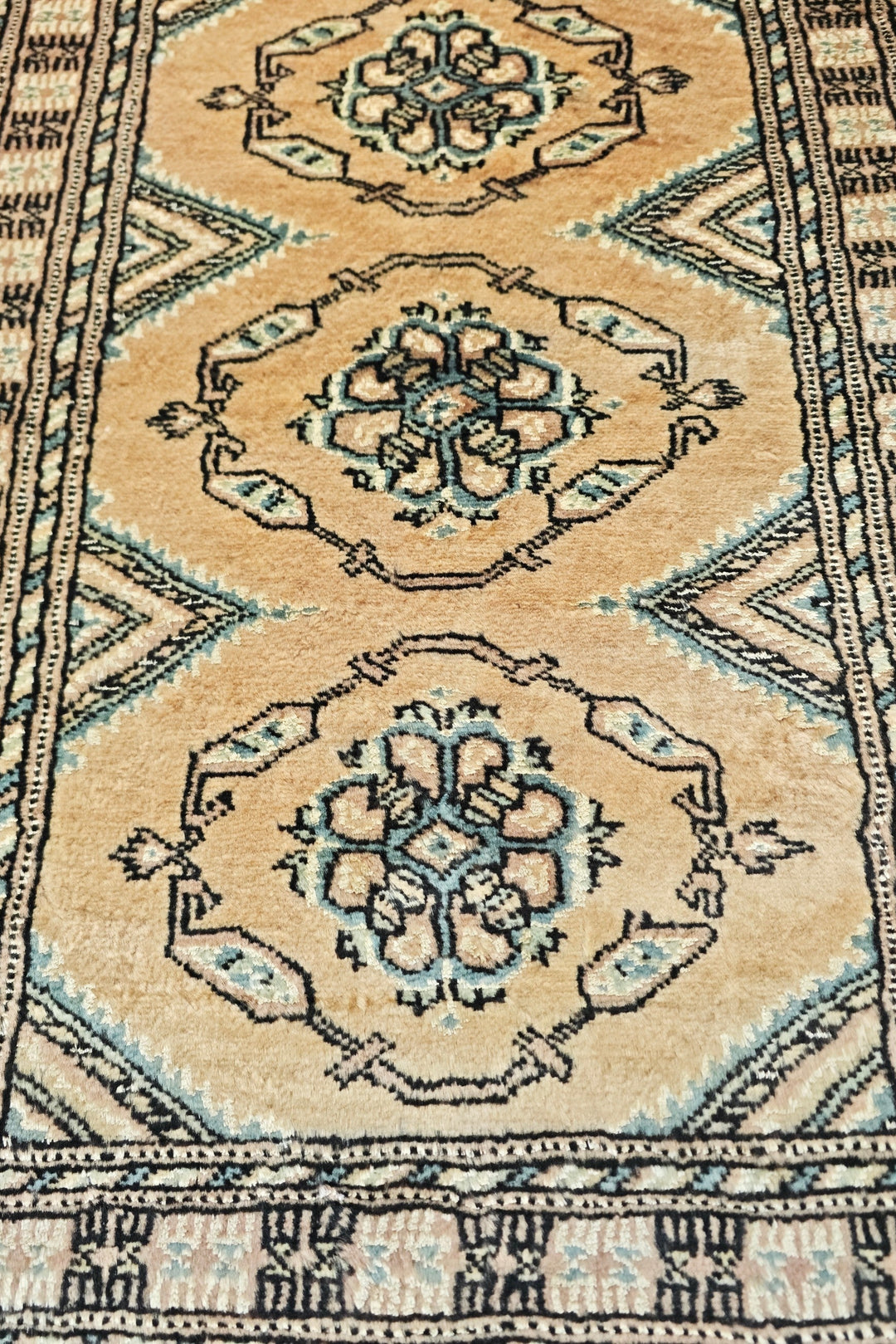 Camel Rosette Jaldar