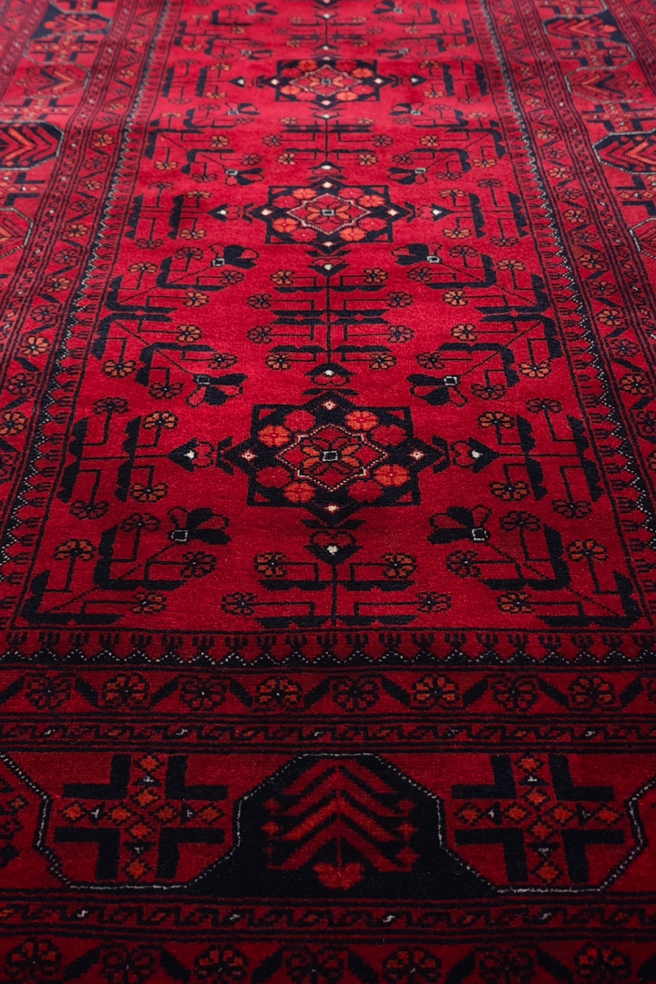 Deep Red Diamond Medallion Khan Muhammadi Rug, Hand-Knotted Wool