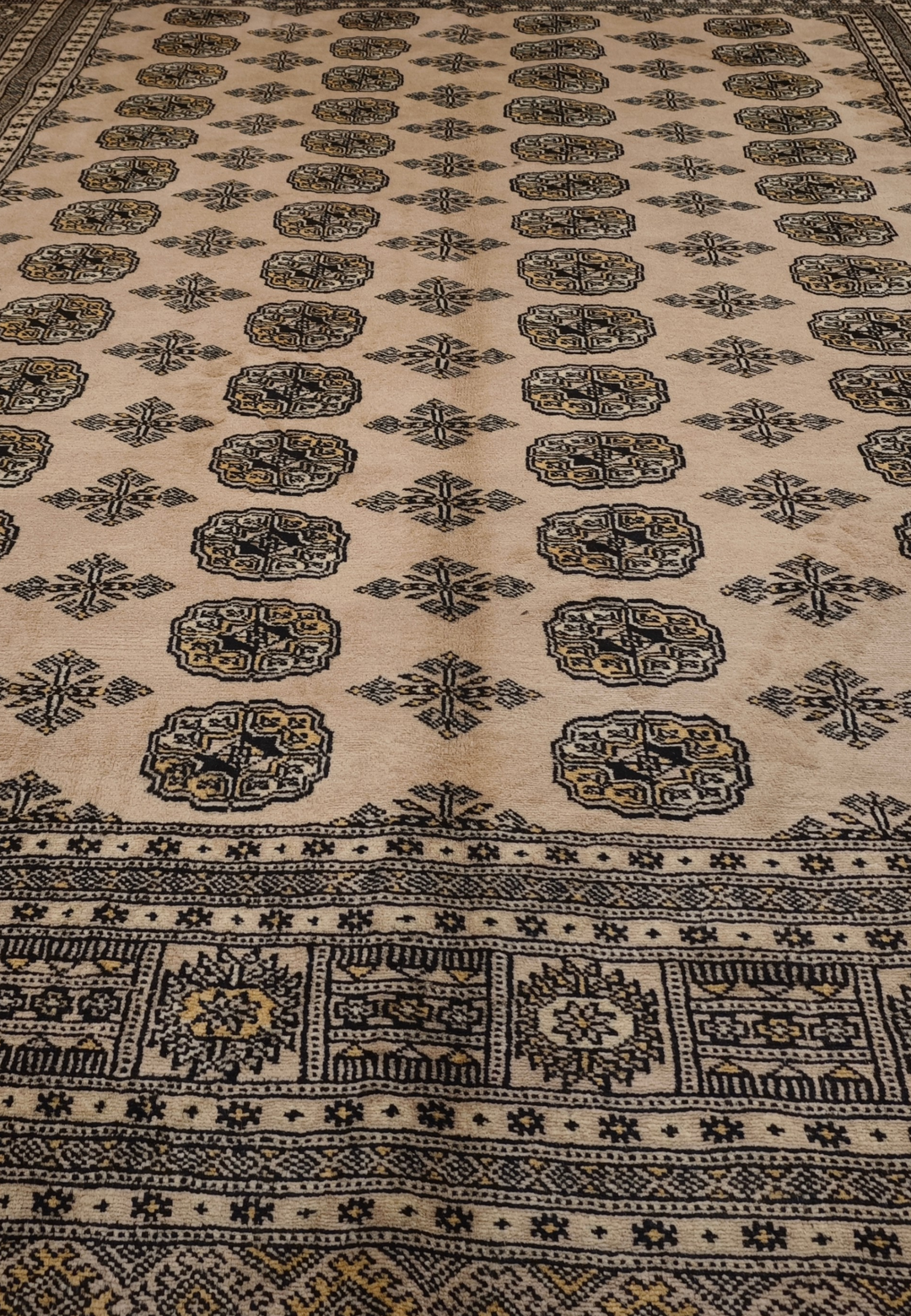 Warm Sand &amp; Charcoal Turkmen Gül Bokhara Rug, Hand-Knotted Pakistani Wool