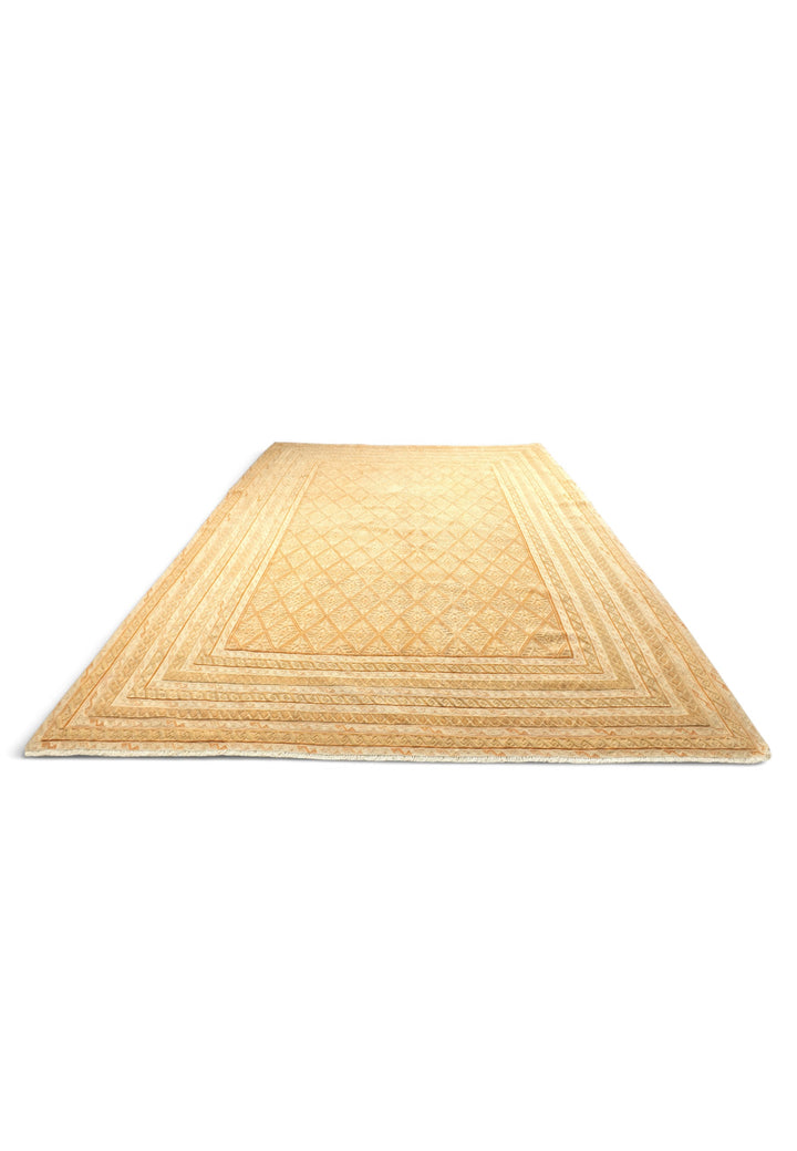 Pale Gold and Cream Diamond Lattice Kilim, Hand-Woven Wool