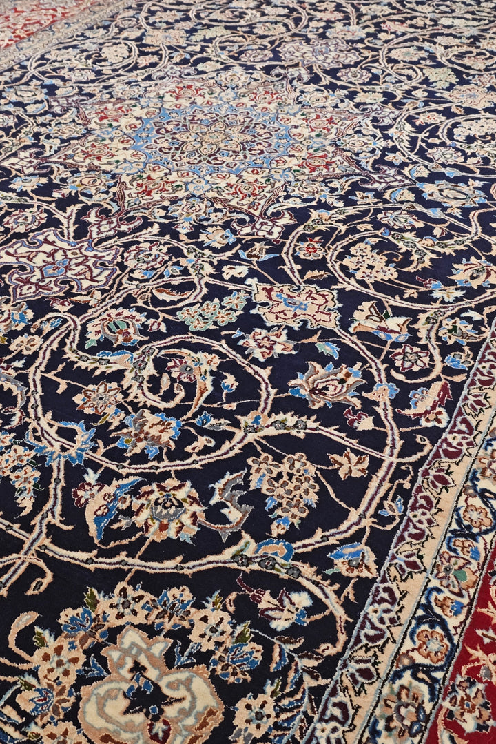 Navy and Red Medallion Nain, Hand-Knotted Wool Rug