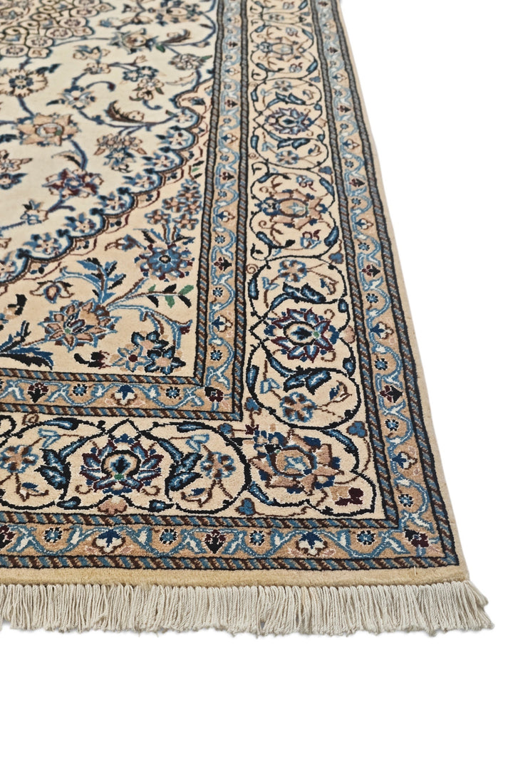 Cream and Blue Medallion Nain, Hand-Knotted Wool Rug