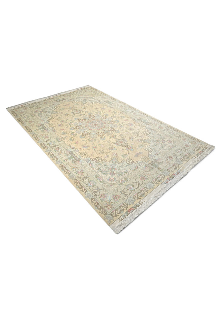 Cream and Soft Pink Medallion Tabriz, Hand-Knotted Wool Rug