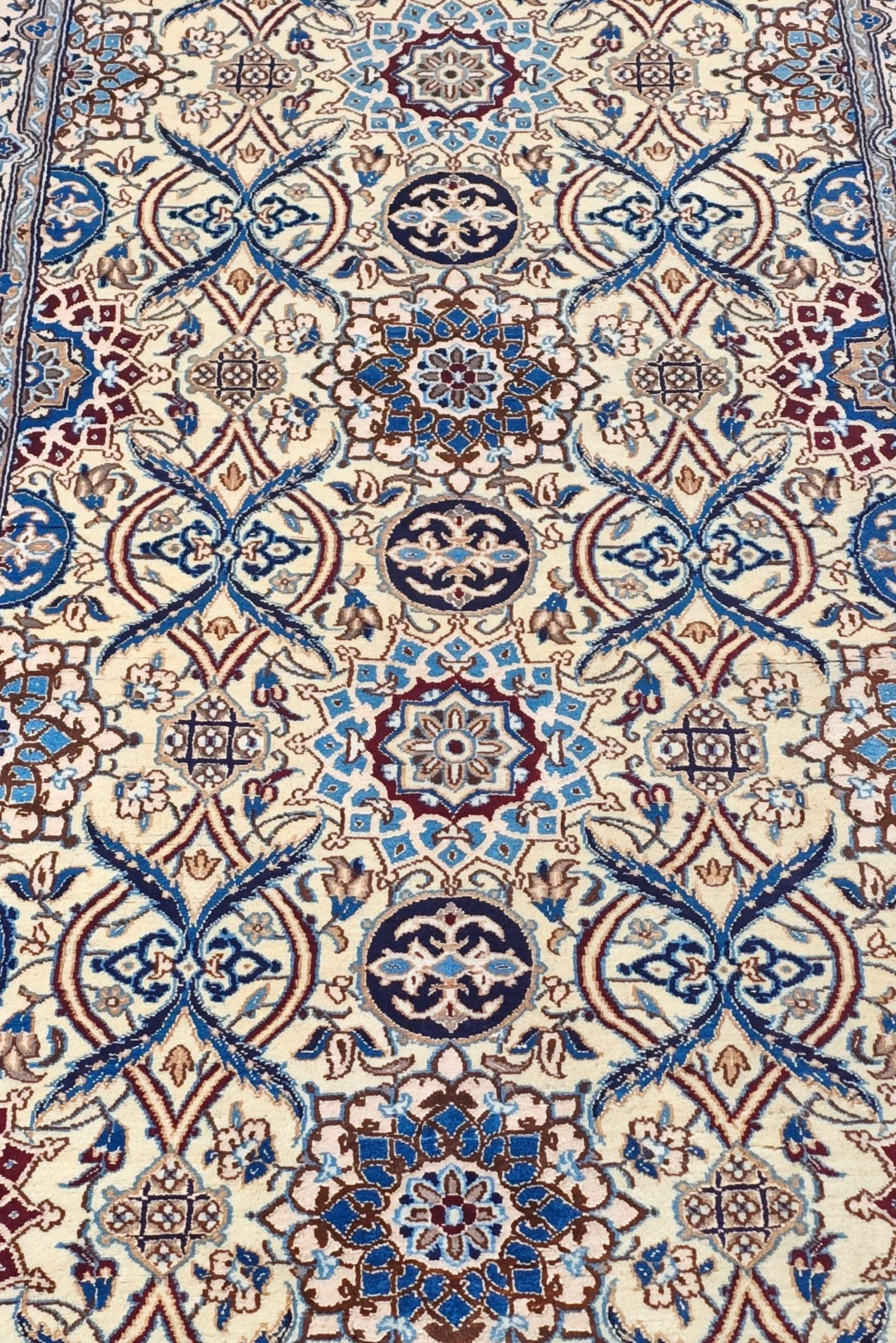 Ivory and Blue Lattice Medallion Nain, Hand-Knotted Wool Rug