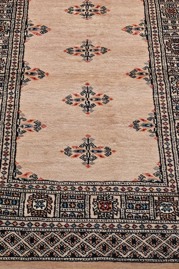 Peach Tekke Bokhara