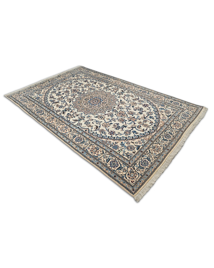 Cream and Blue Medallion Nain, Hand-Knotted Wool Rug