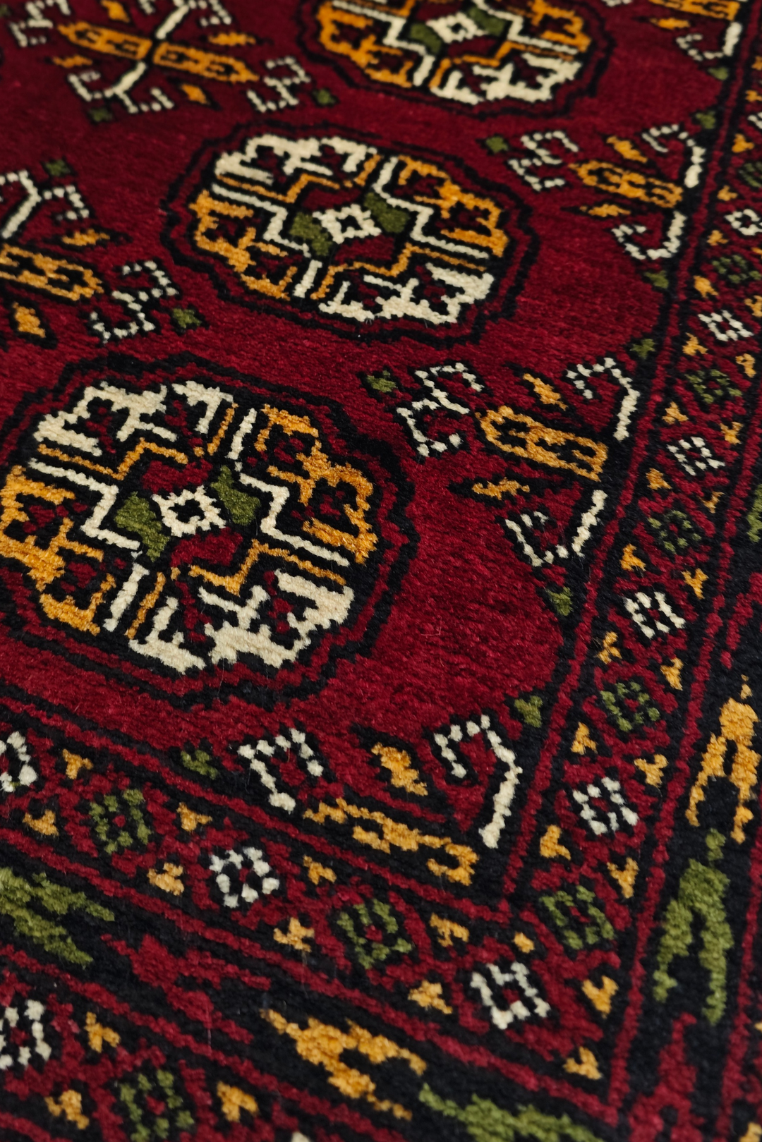 Burgundy Gül Bokhara