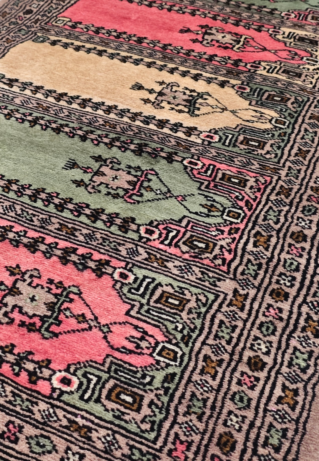 Taupe and Pink Three-Colour Saf, Hand-Knotted Wool Rug