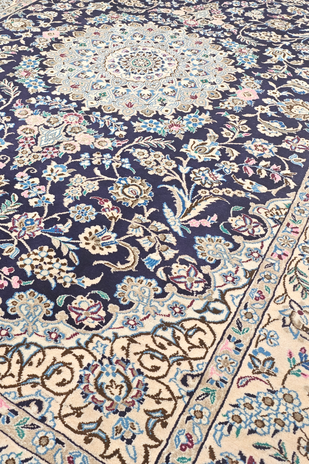 Royal-Blue Medallion Persian Nain, Hand-Knotted Wool Rug