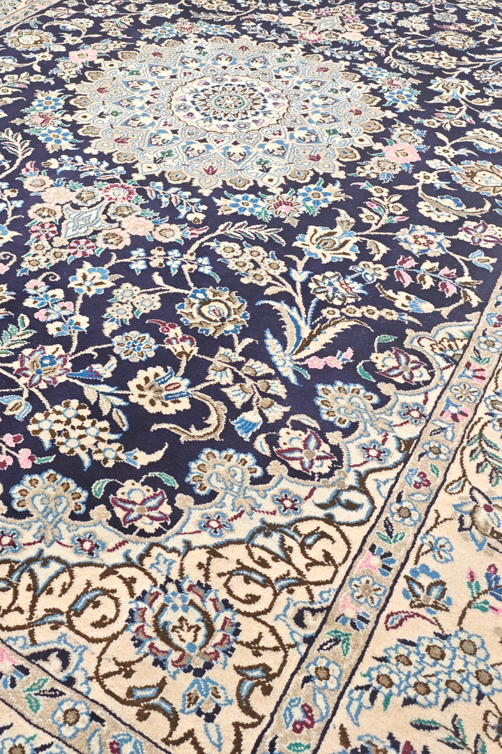 Royal-Blue Medallion Persian Nain, Hand-Knotted Wool Rug