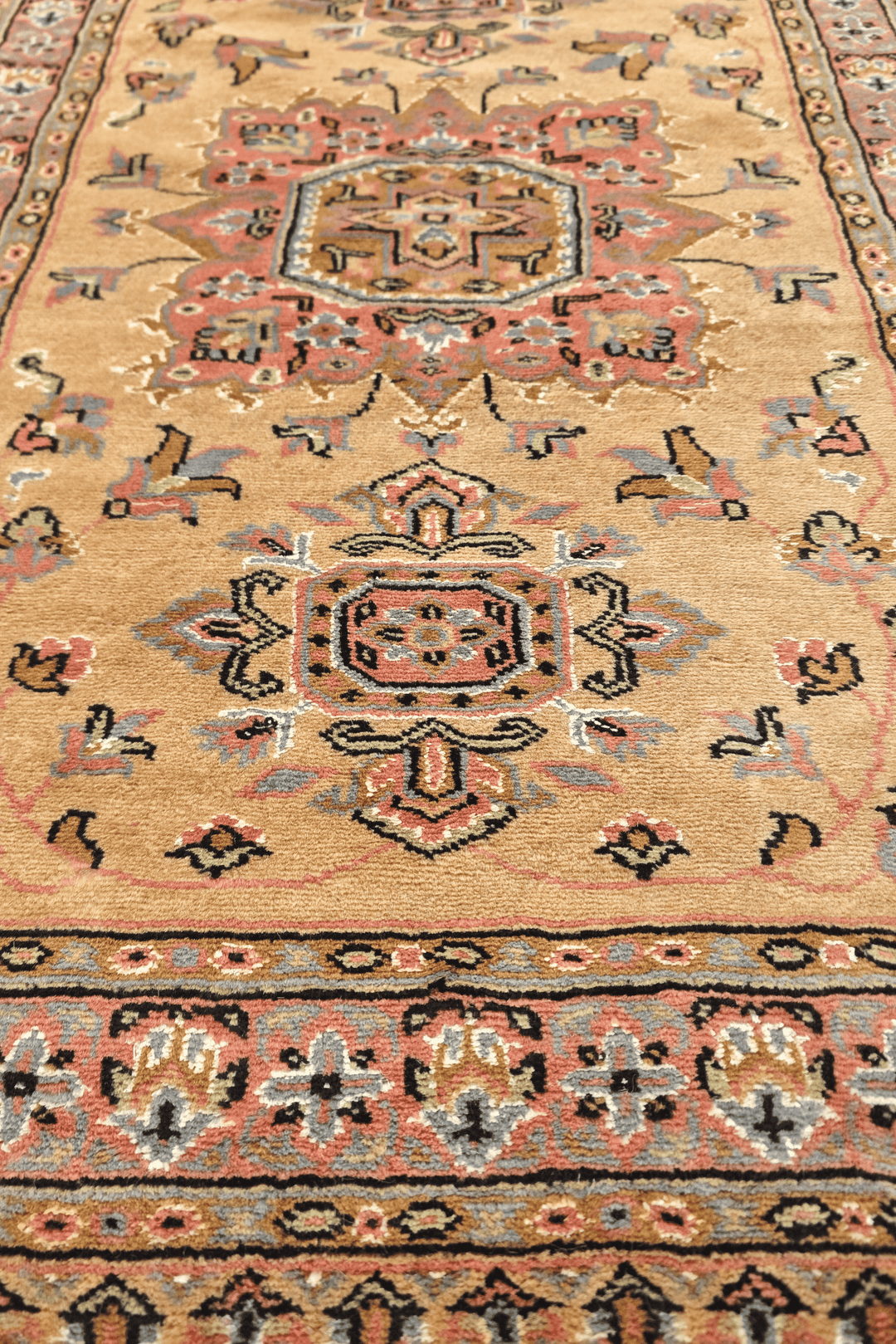 Golden and Rose Jaldar Medallion, Hand-Knotted Wool and Silk Rug