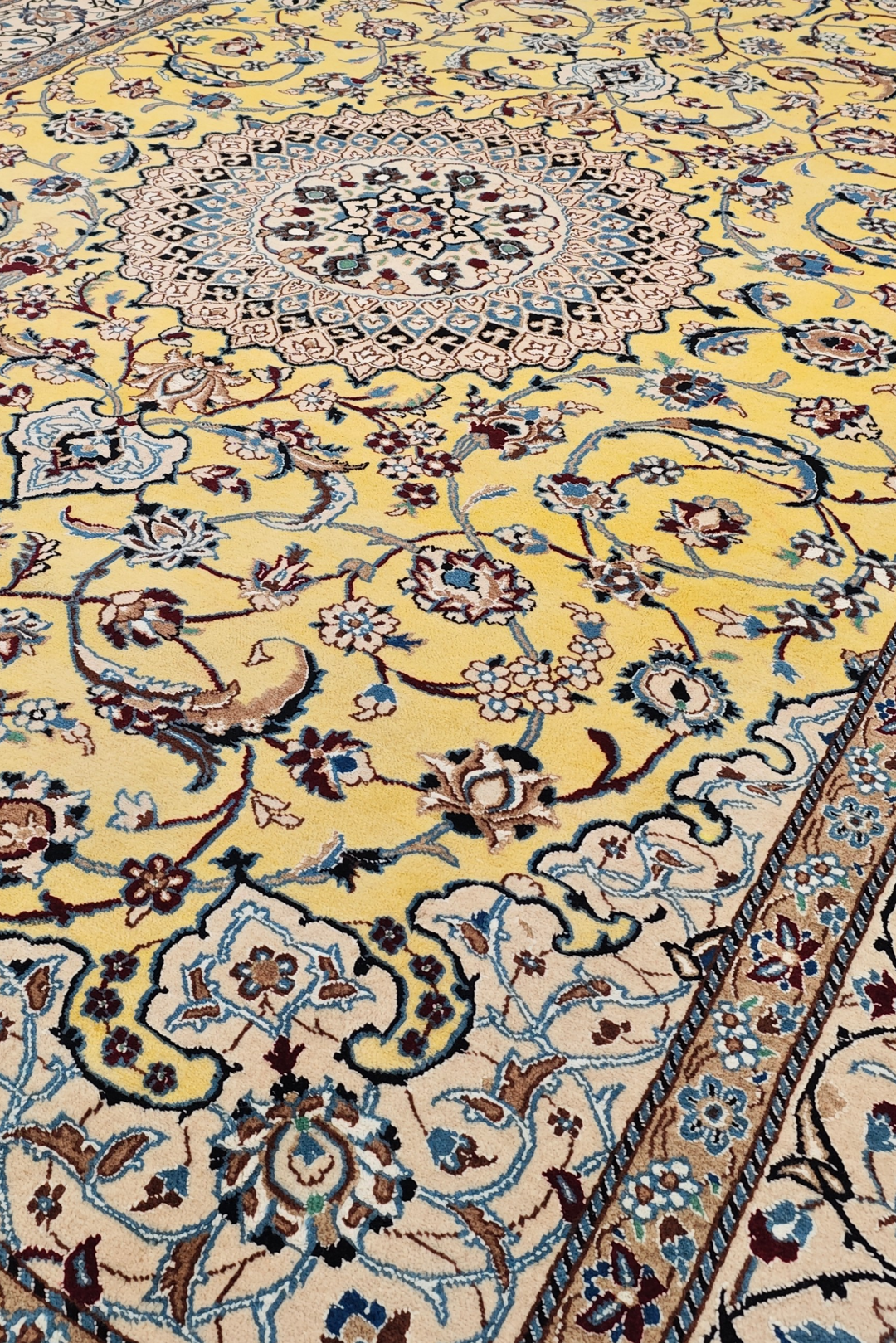 Saffron-Yellow Medallion Persian Nain, Hand-Knotted Wool Rug