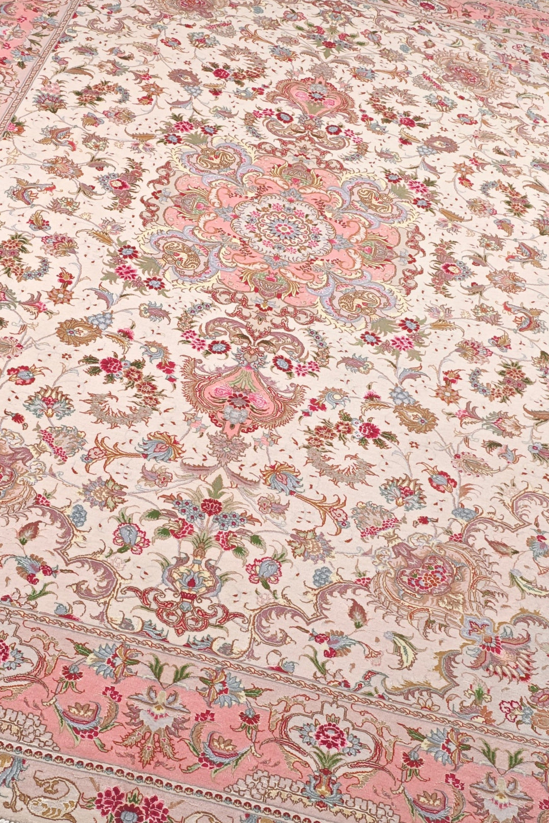 Cream and Rose Pink Medallion Tabriz, Hand-Knotted Wool Rug