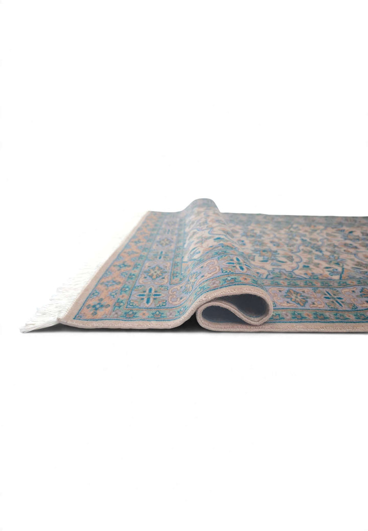 Warm Beige Floral Lattice