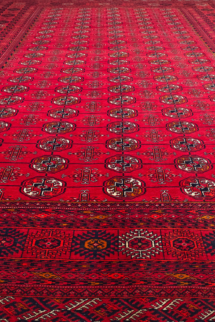 Ruby Red Turkmen Gül Khal Mohammadi Rug, Hand-Knotted Wool