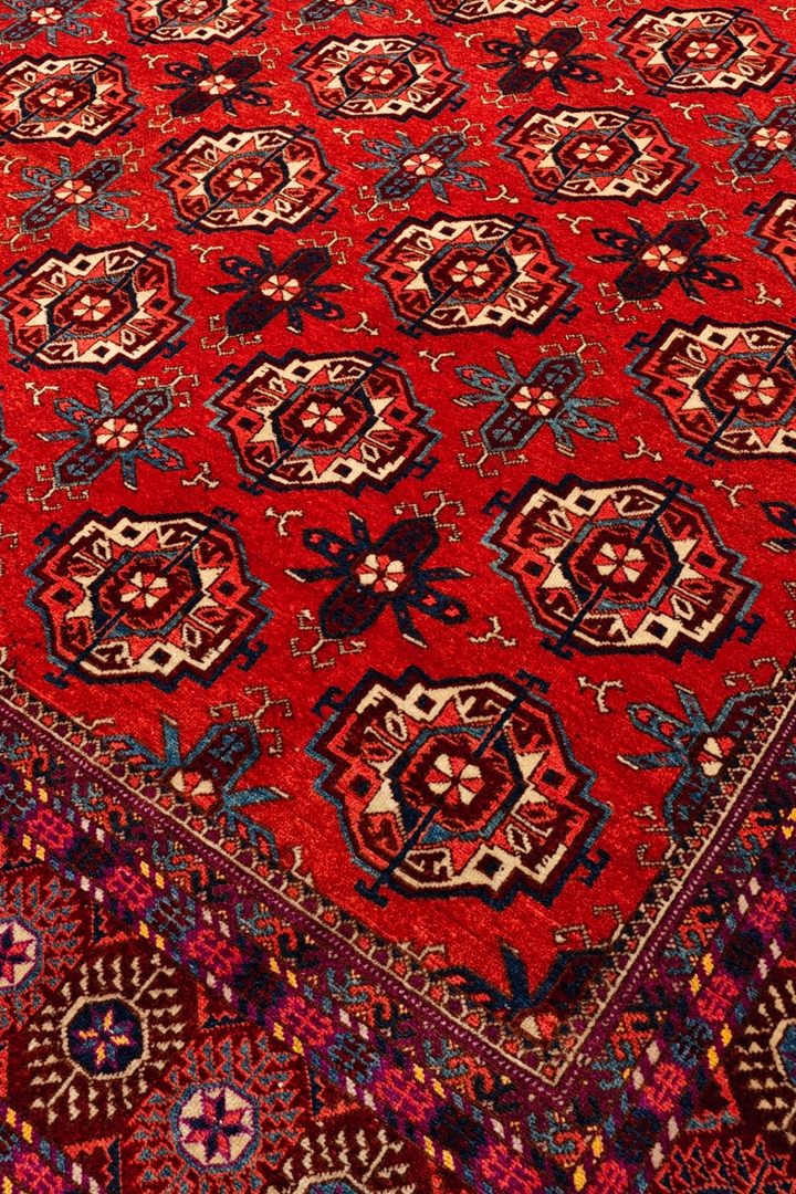 Brick Red Turkmen Gül Rug, Hand-Knotted Sherwan