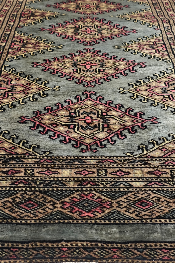 Grey-Green and Rose Jaldar Diamond Medallion, Hand-Knotted Wool Rug