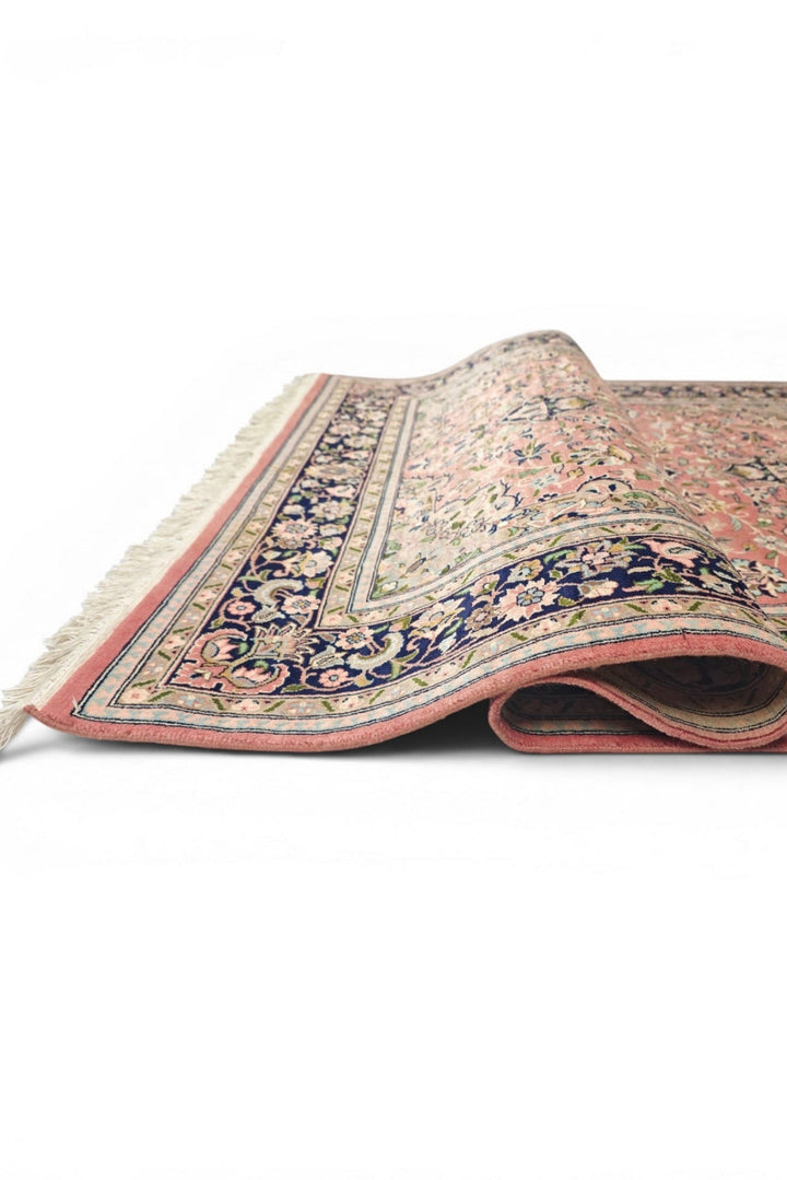Rose Tabriz Medallion, Hand-Knotted Pakistani Wool Rug