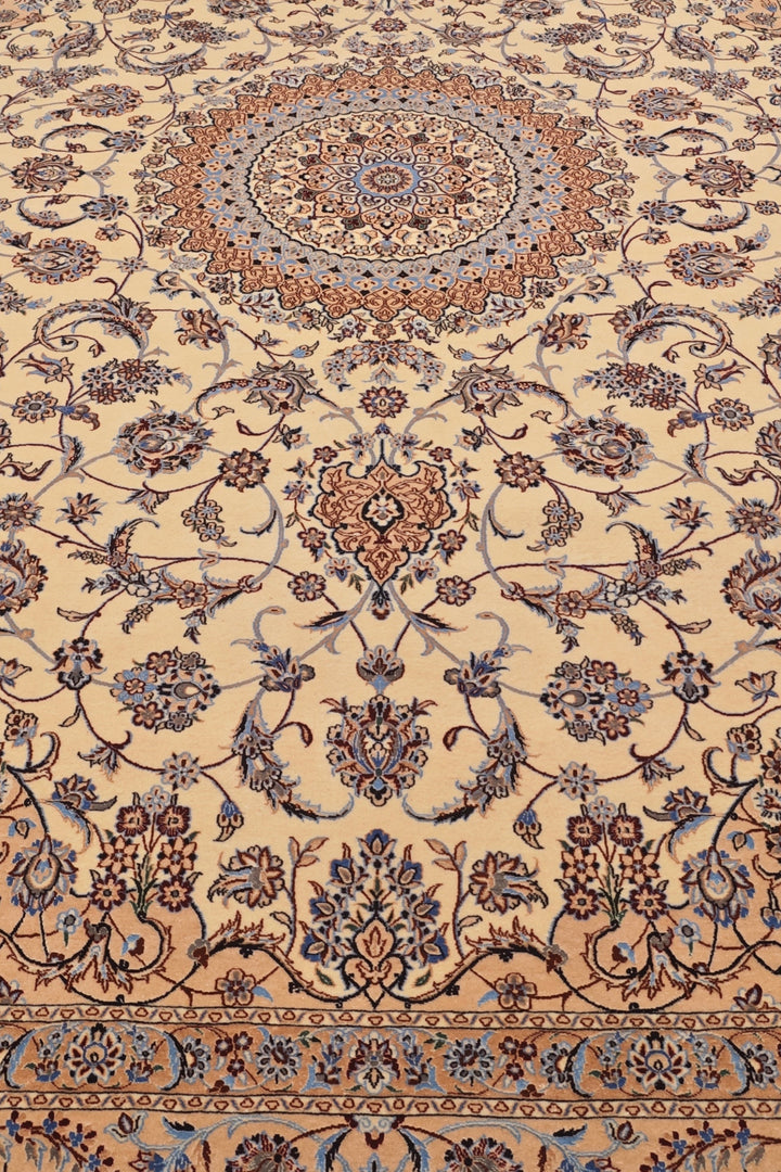 Persian Nain Hand-Knotted Ivory Medallion Rug — 175×255 cm