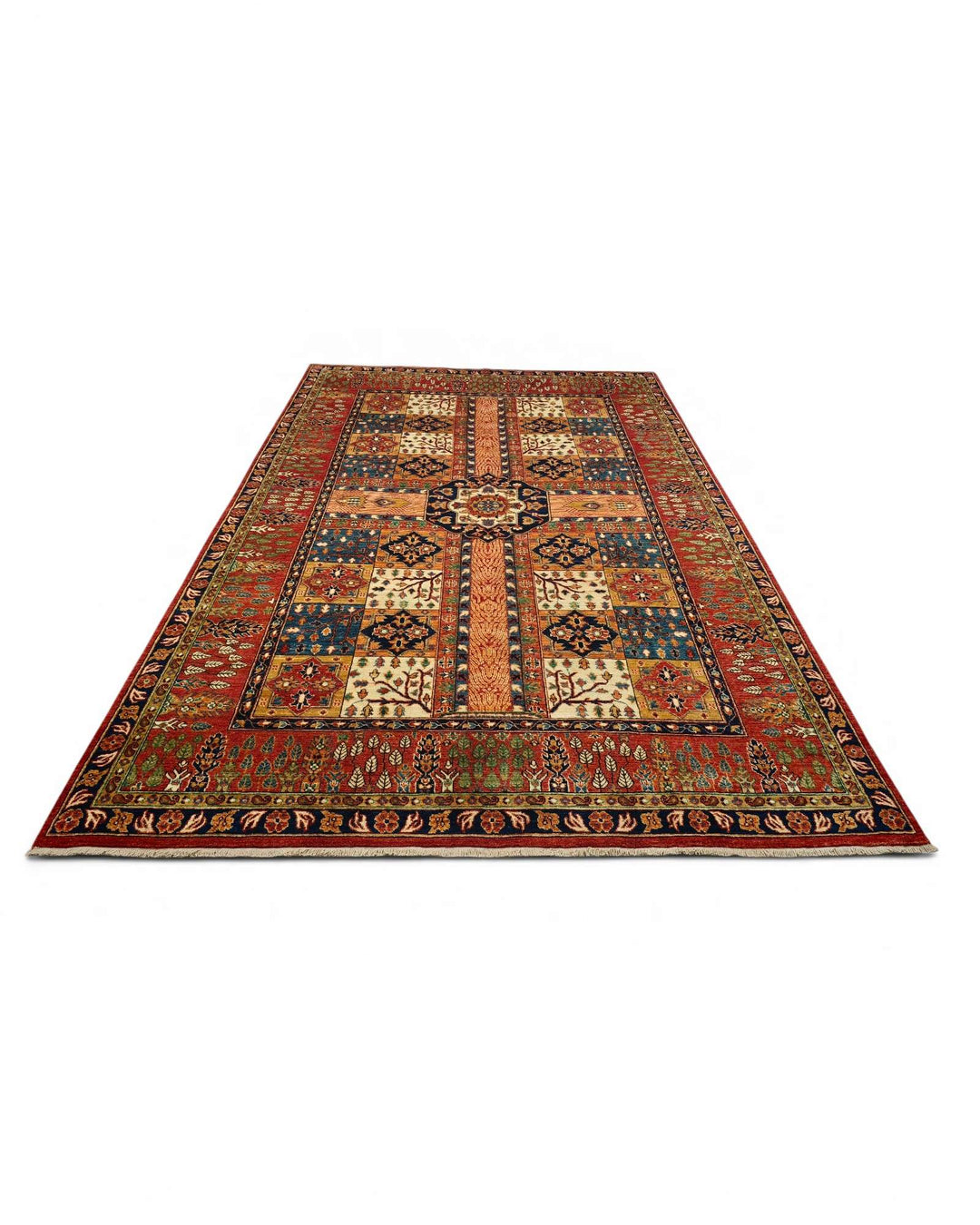 Hand-knotted wool pile of red Bakhtiari Ghazni rug
