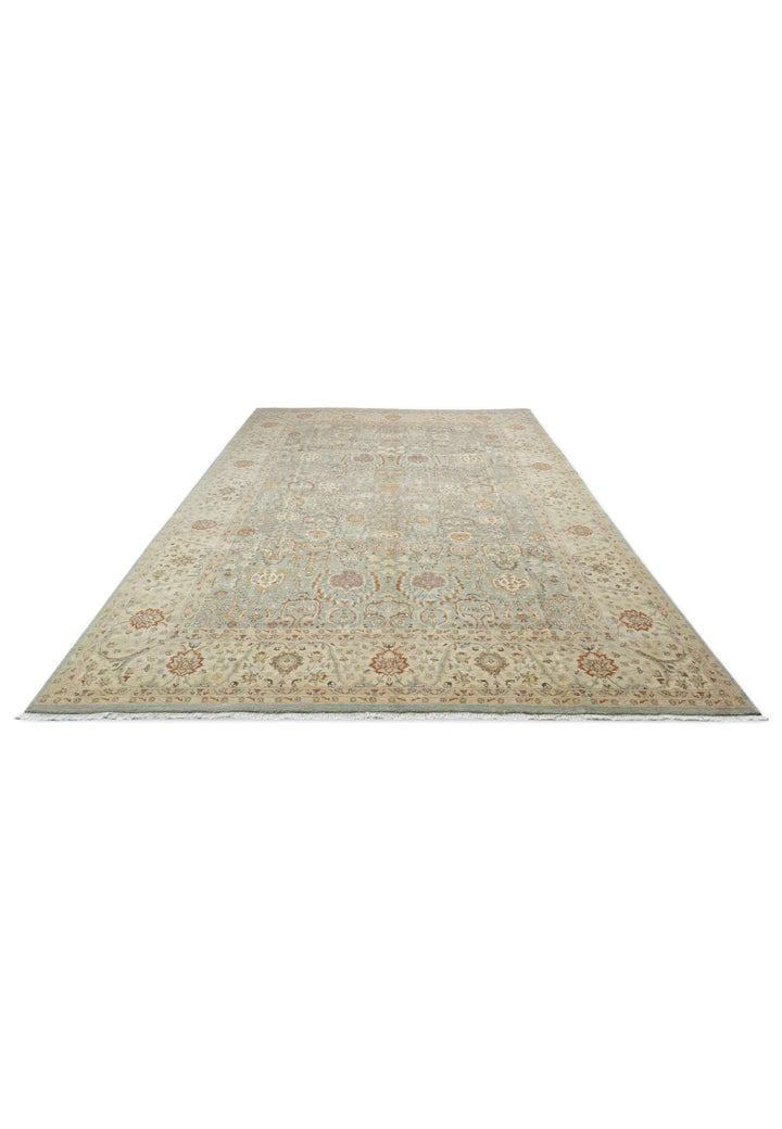 Border detail of sage sandstone Ghazni hand-knotted rug