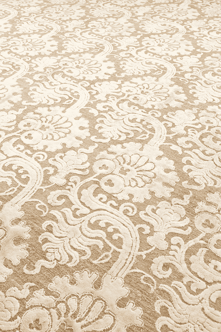 Damask detail in ivory and camel on Afghan Ghazni rug