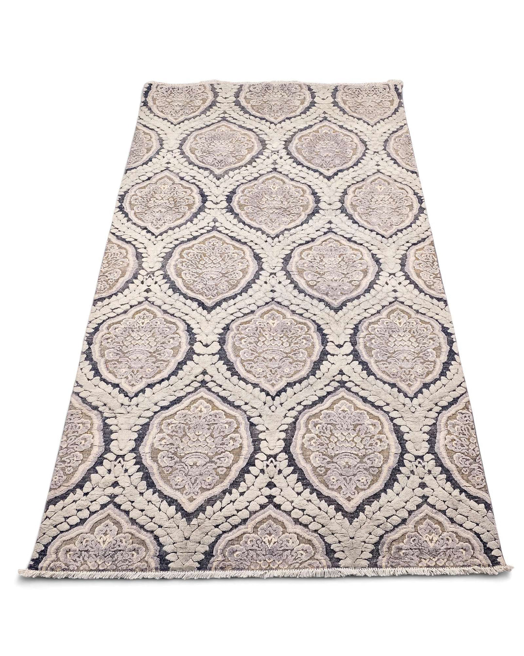 Wool and silk pile of pearl damask Gabbeh rug