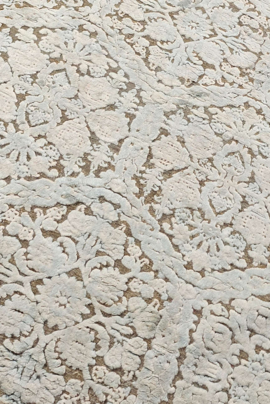 Damask lattice design in ivory and taupe on Afghan runner