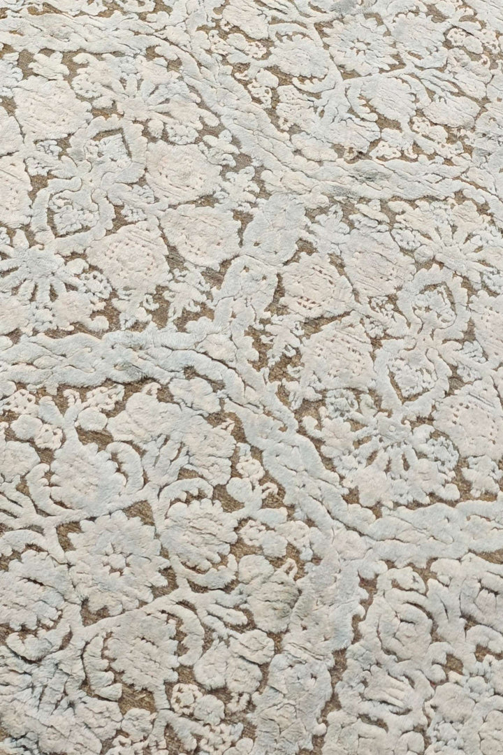 Damask lattice design in ivory and taupe on Afghan runner
