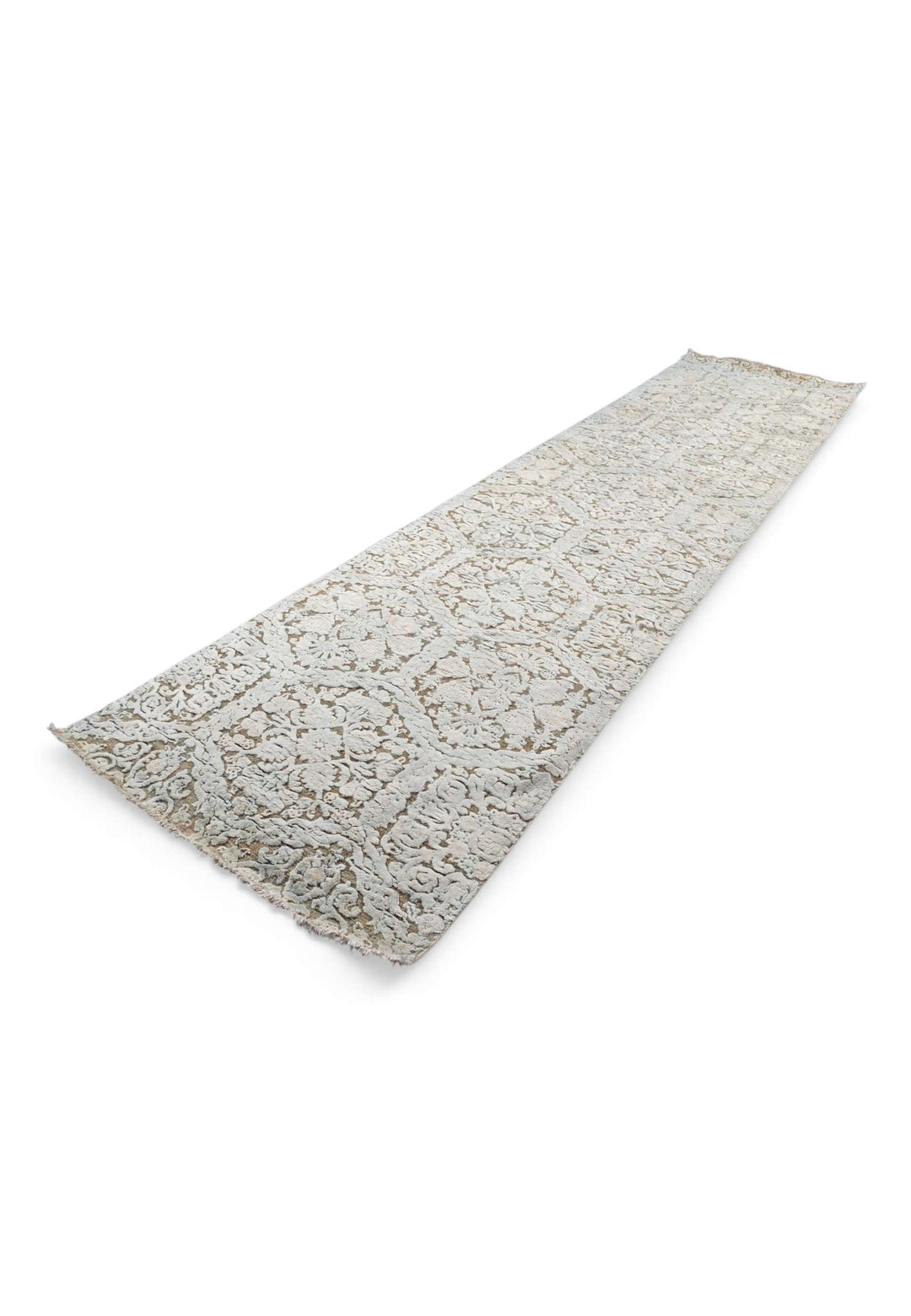 Wool and silk pile of ivory damask runner, 91×364cm