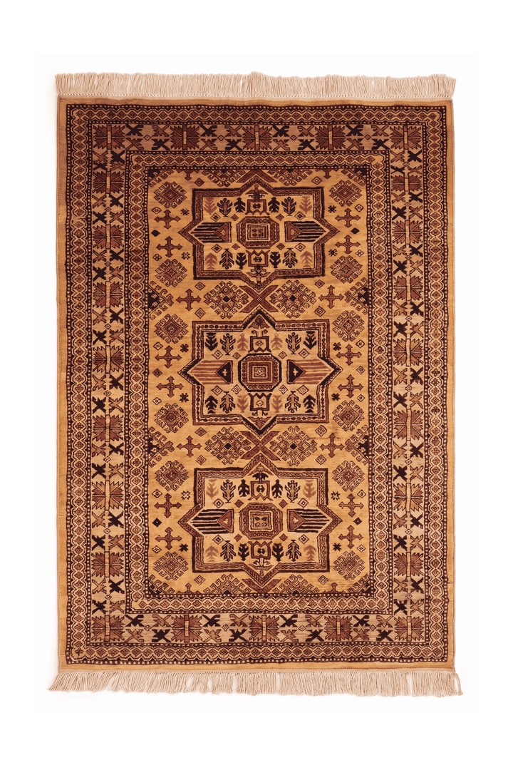 Gold star medallion Kazak rug, 122×176cm, about 1.5 tatami