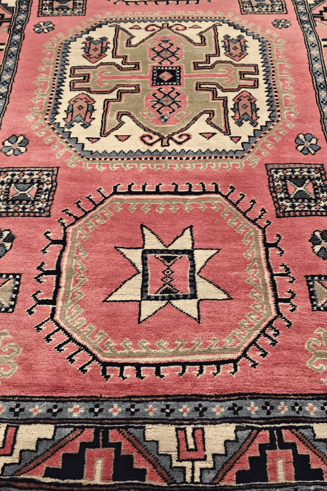 Hand-knotted Kazak rug with bold Caucasian geometry
