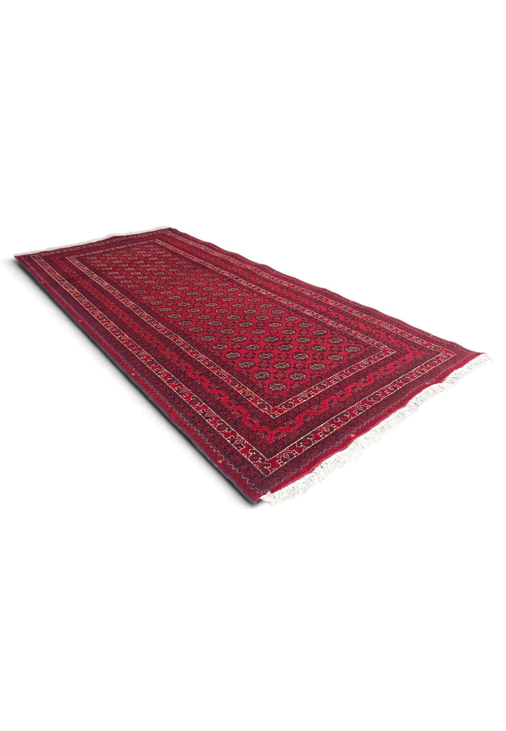 Deep red Turkmen gül rug for an entrance, 85×187cm