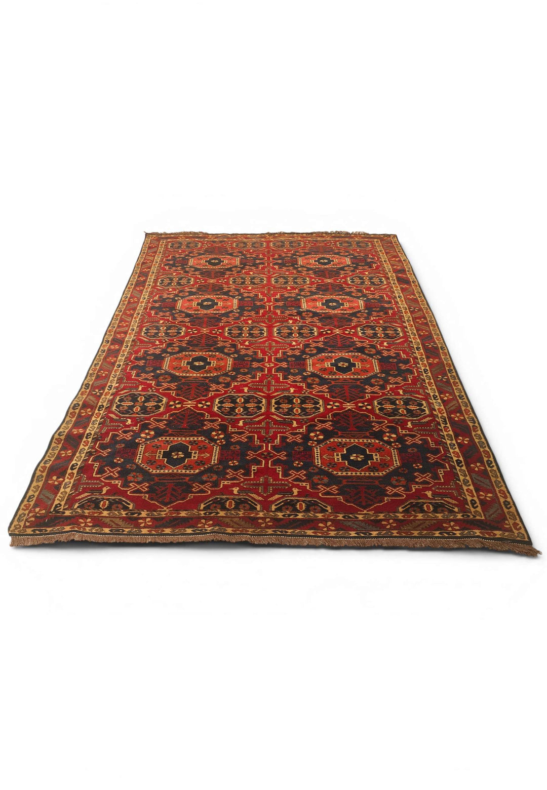 Hand-knotted wool pile of red Turkmen gül rug, 153×207cm