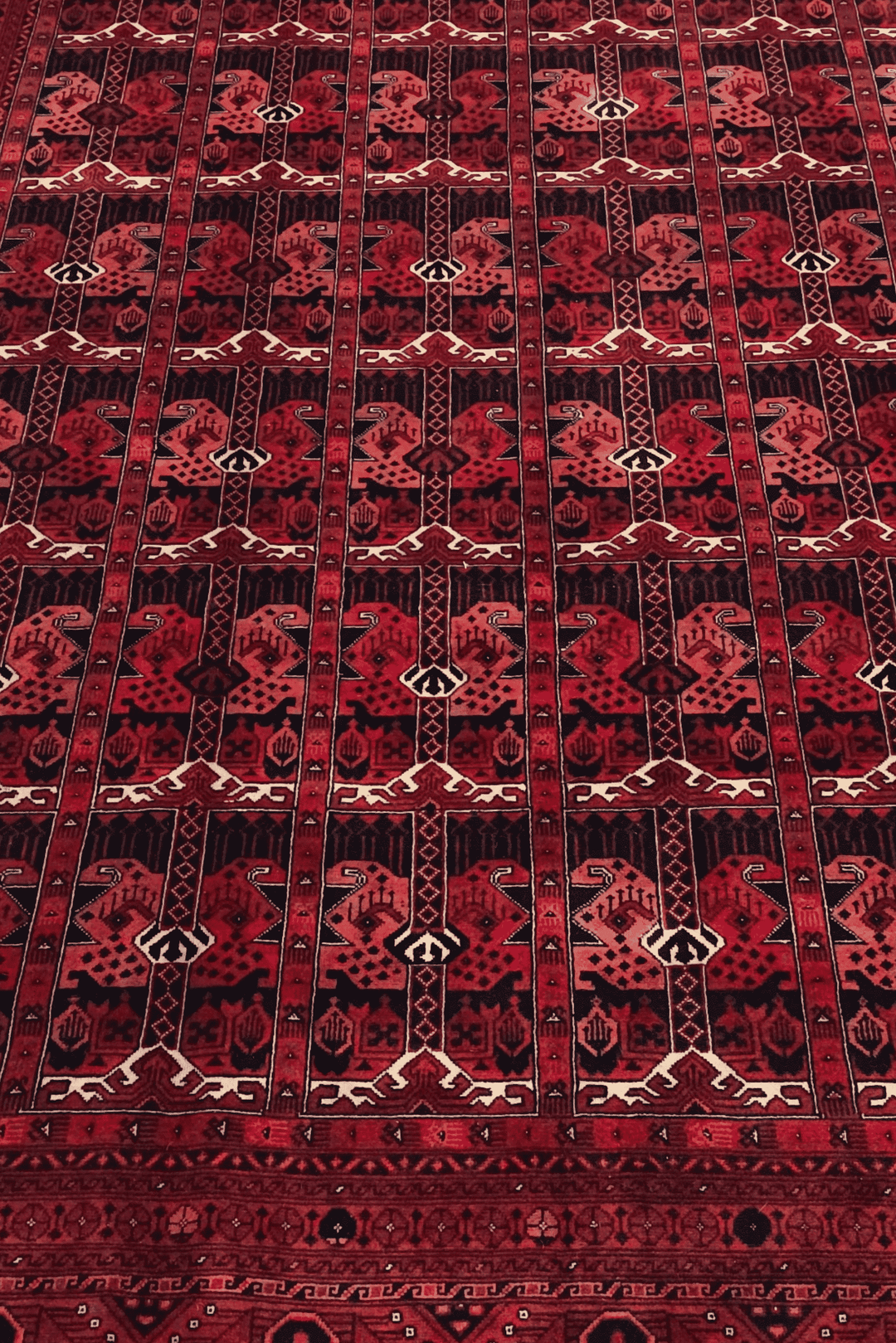 Fringe of wine panel Khal Mohammadi hand-knotted rug