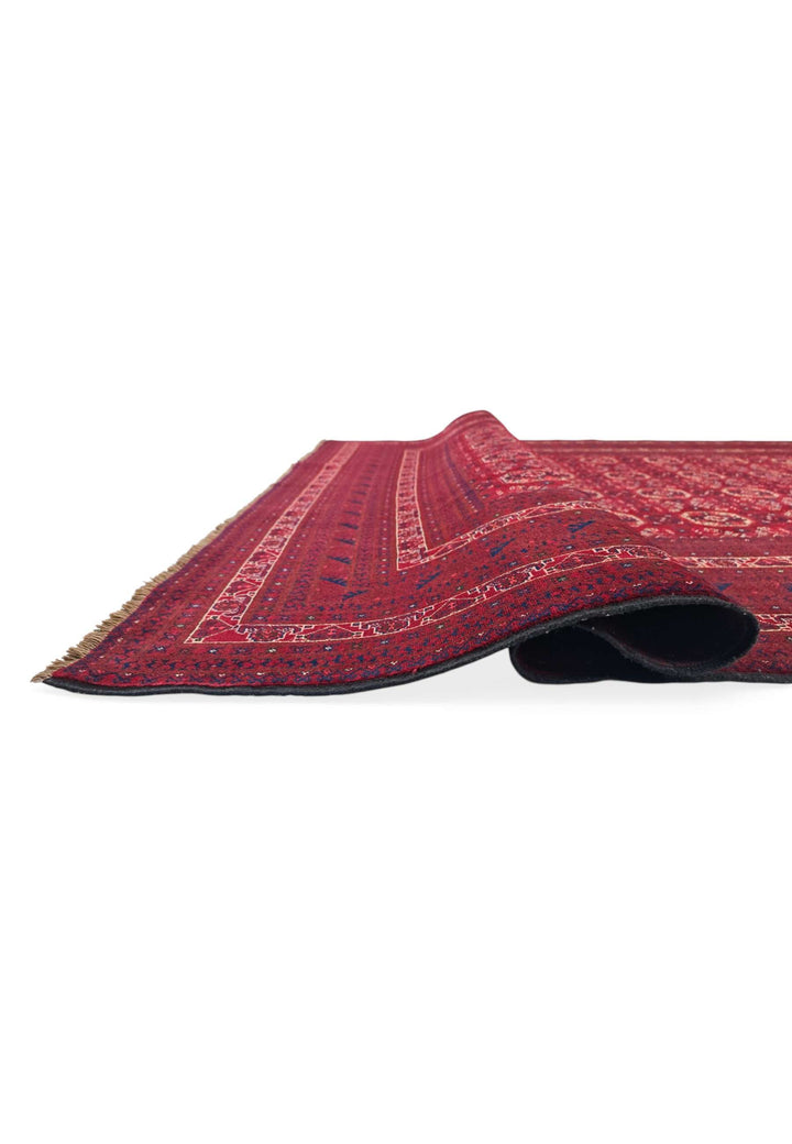 Fringe of wine red Khal Mohammadi hand-knotted rug
