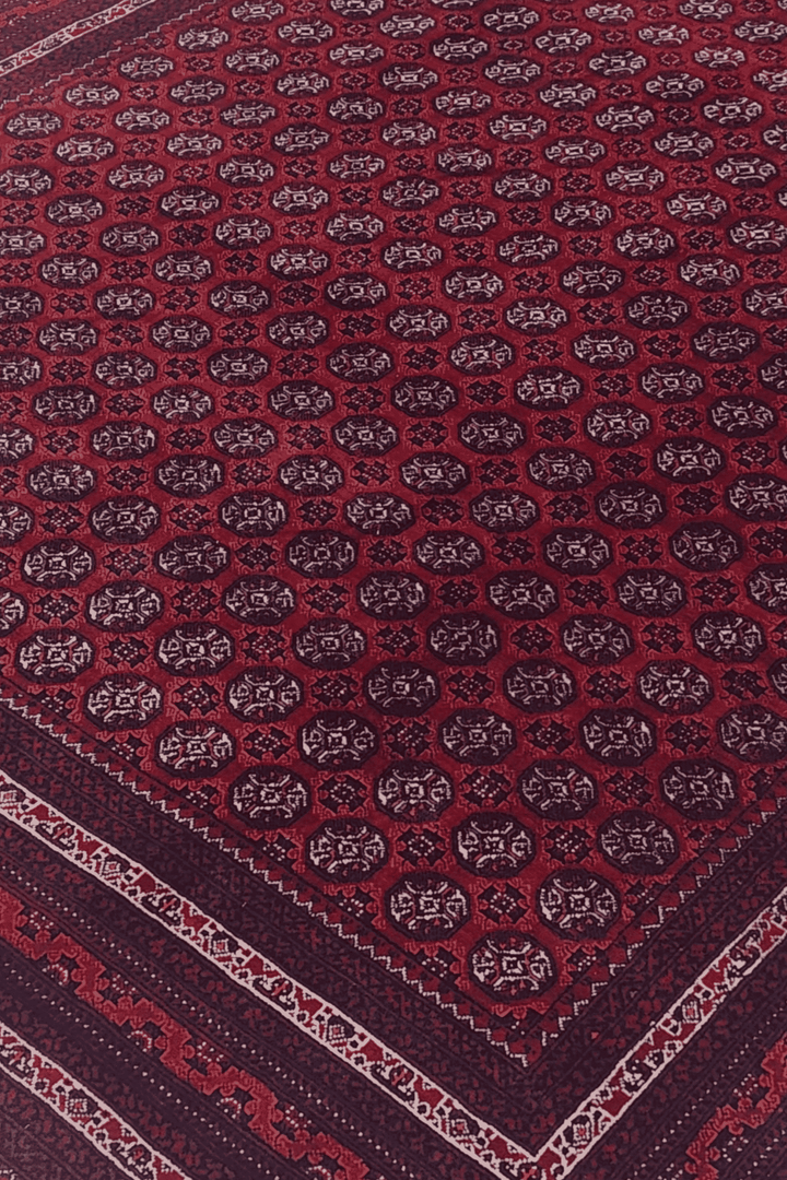 Turkmen gül detail in wine red on Khal Mohammadi rug, 202×293cm