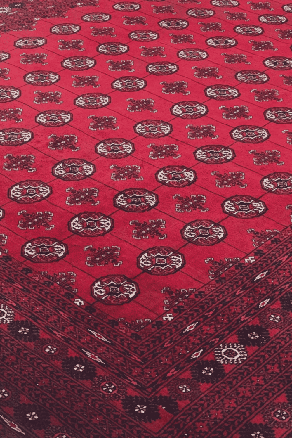 Turkmen gül motifs on wine red Afghan Sherwan rug, 200×288cm