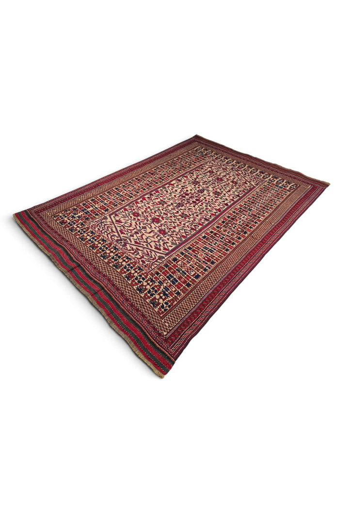 Cream and red kilim for a living room, about 3 tatami