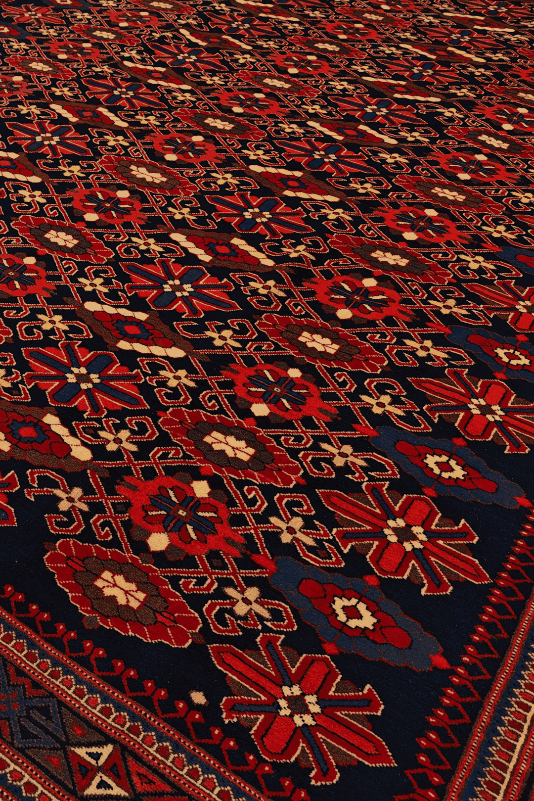 Hand-knotted wool pile of indigo floral rug, 209×292cm