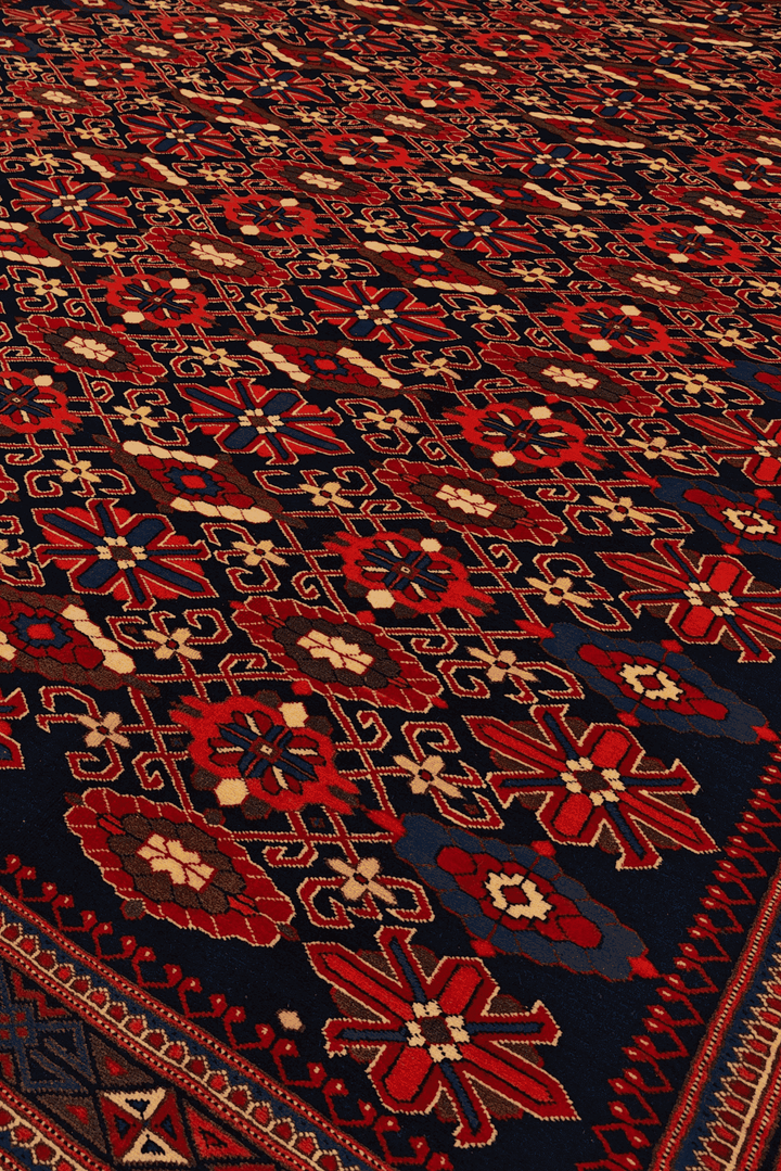 Hand-knotted wool pile of indigo floral rug, 209×292cm
