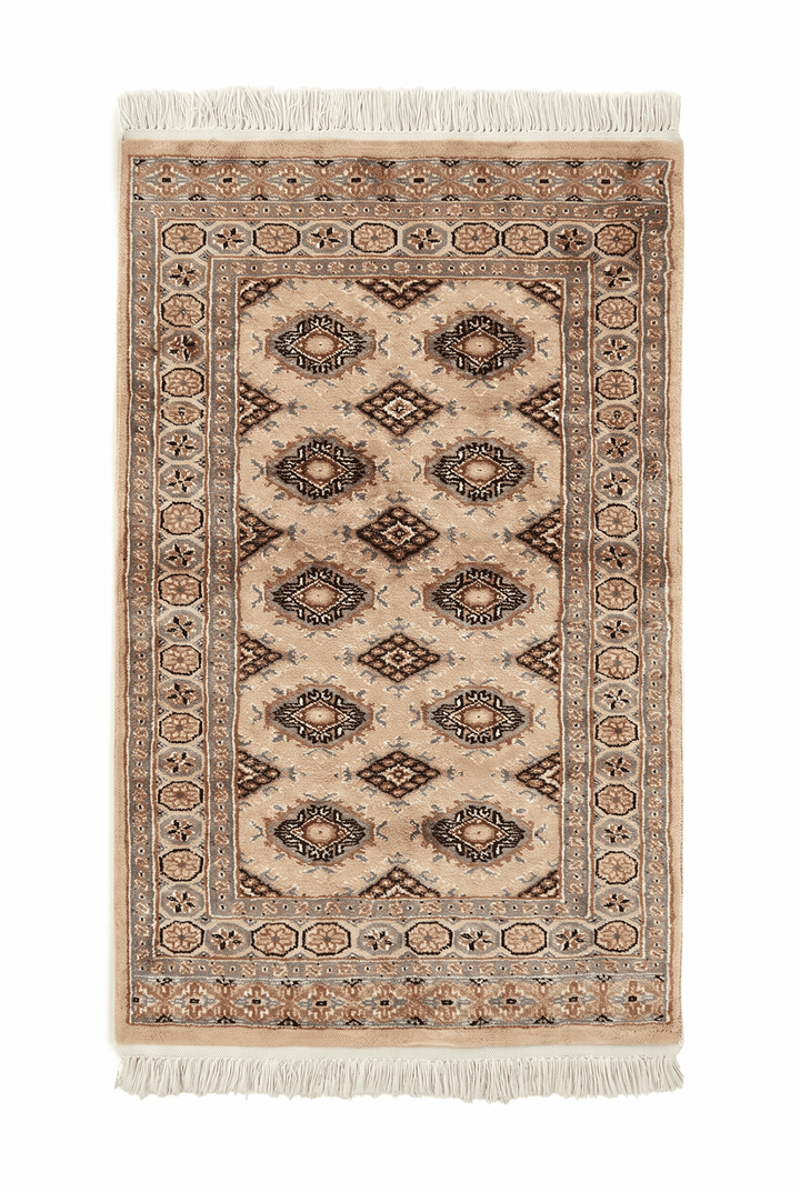 Antique Cream Gul Bokhara