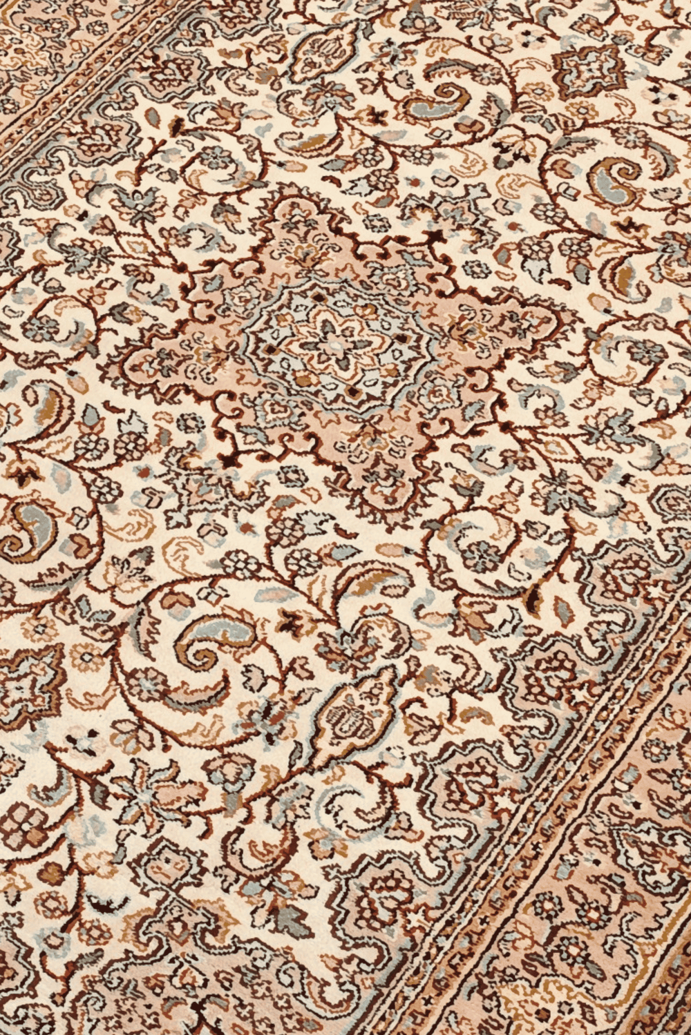 Ivory Kashmiri Silk Rug, hand-knotted, 68×96cm, photo 2
