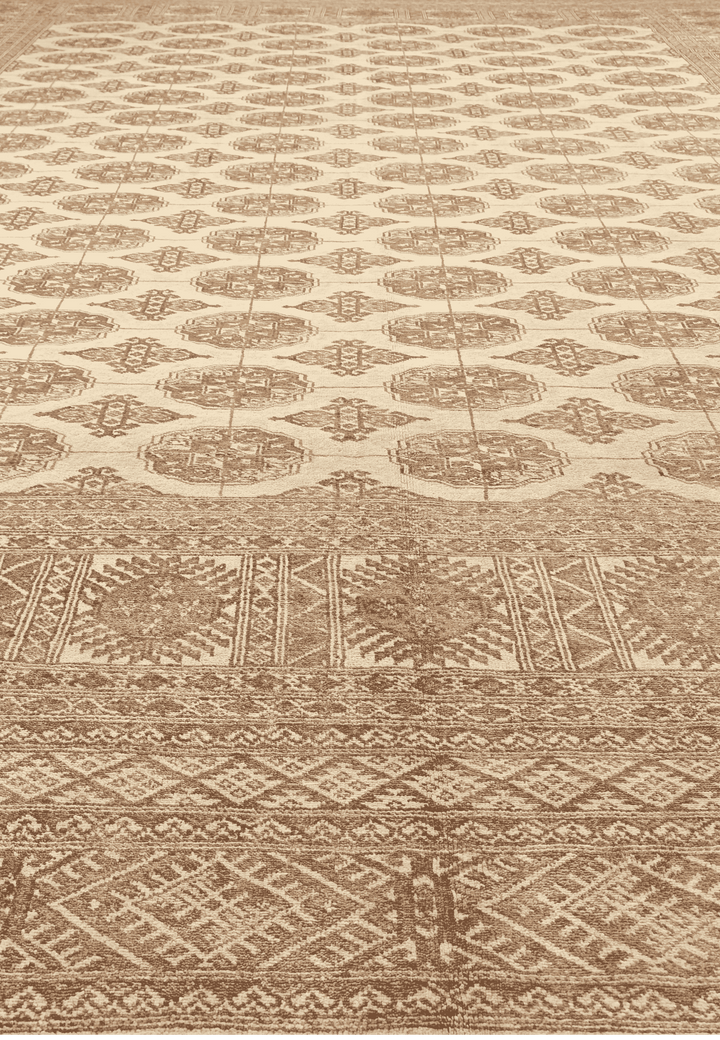 Antique cream Turkmen gül rug for a large living room, about 6 tatami