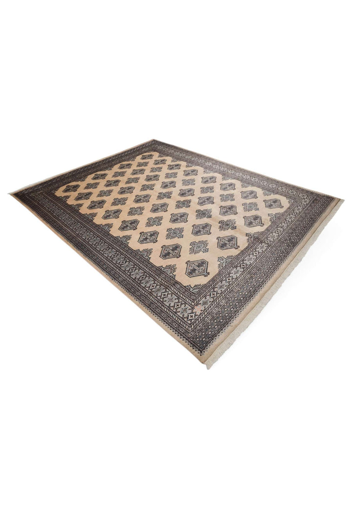 Cream and espresso Turkmen gül rug for a living room, about 3 tatami