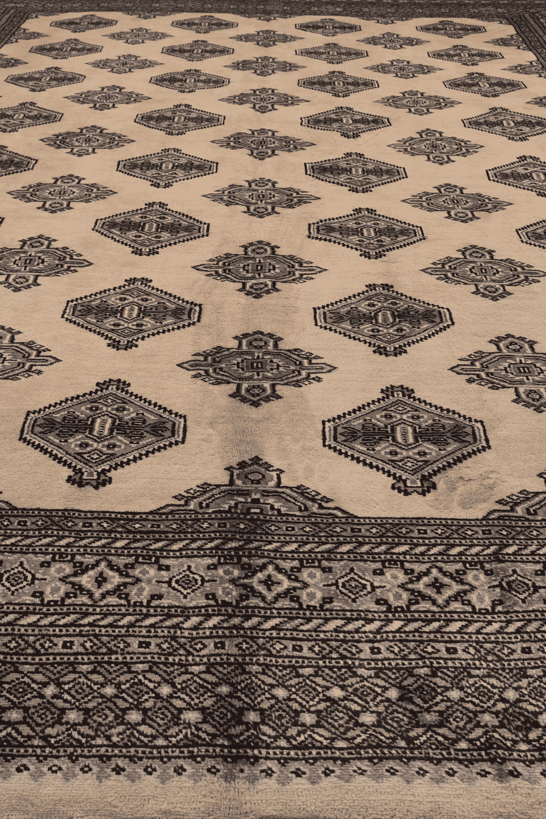 One-of-a-kind cream and espresso Pakistani Bokhara rug, 199×254cm